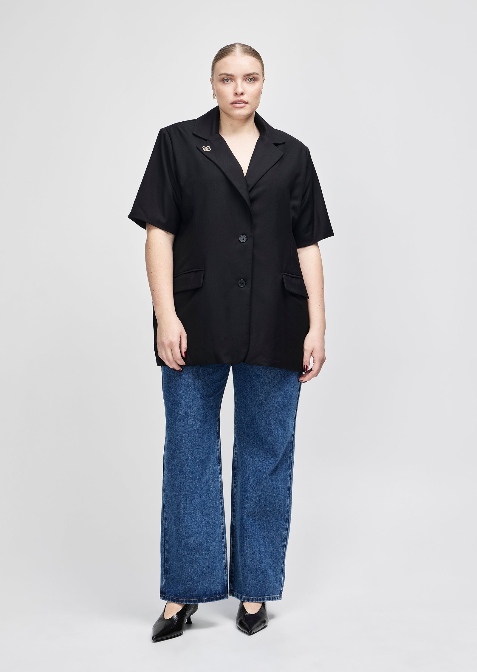 Cecile Short Sleeve Blazer