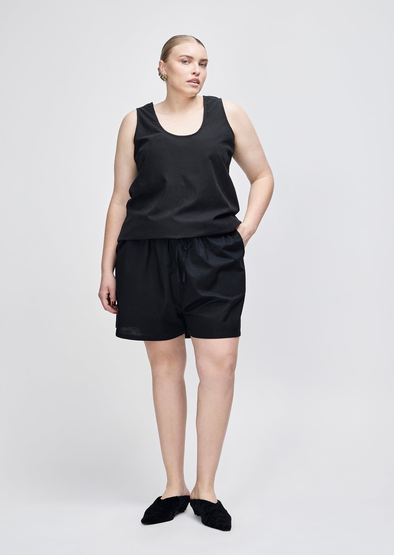 Ines Short